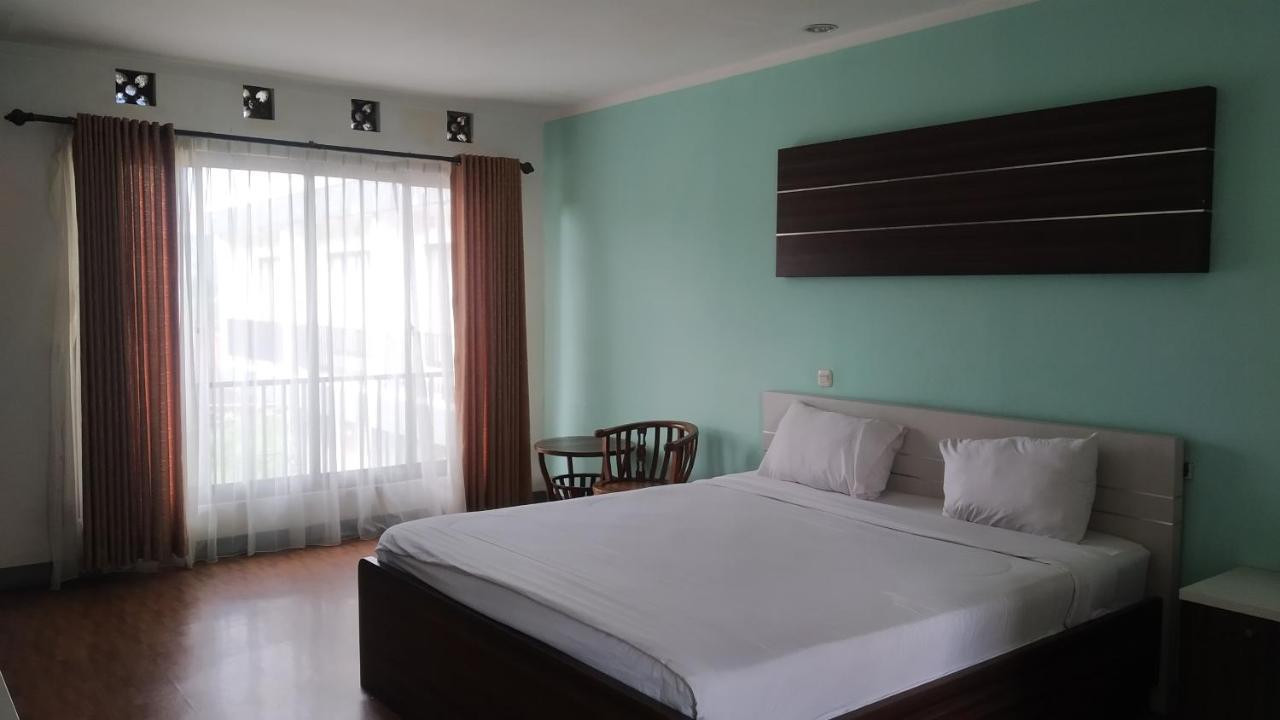 Puncak Village Hotel & Kampung Main Anak Gadok Exteriör bild